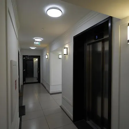 Cozy In The Elite Evergreen Apartman *